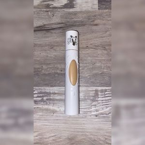 KVD true portrait vegan shake foundation light 021